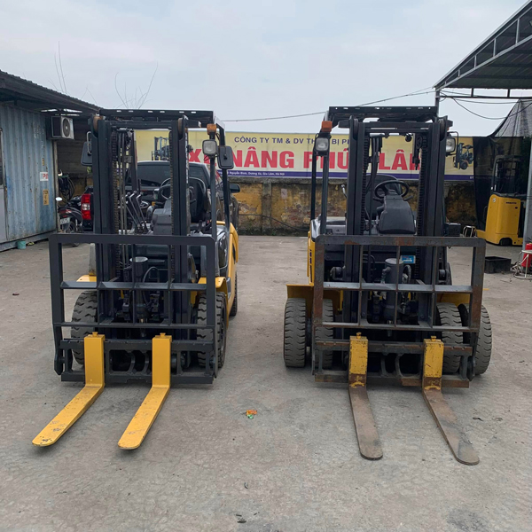 xe-nang-dien-cu-komatsu-fe